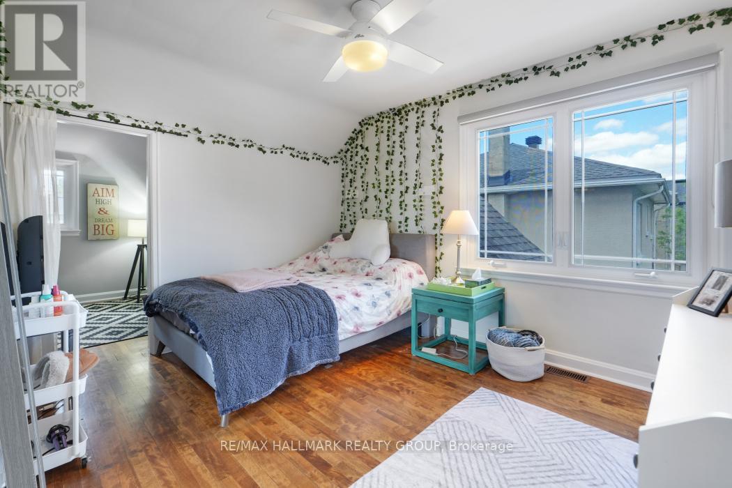 2481 CHASSEUR AVENUE - 26
