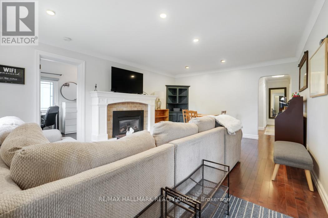 2481 CHASSEUR AVENUE - 33