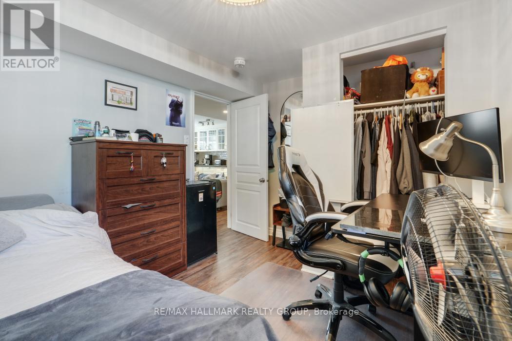 2481 CHASSEUR AVENUE - 36