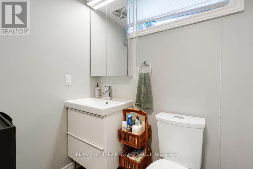 2481 CHASSEUR AVENUE - 40