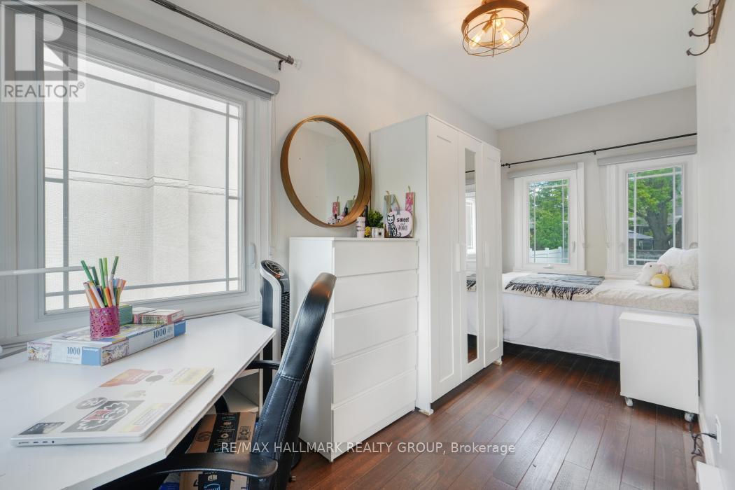 2481 CHASSEUR AVENUE - 9