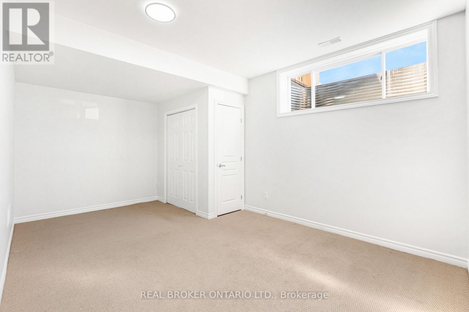 43 CLARIDGE DRIVE - 40