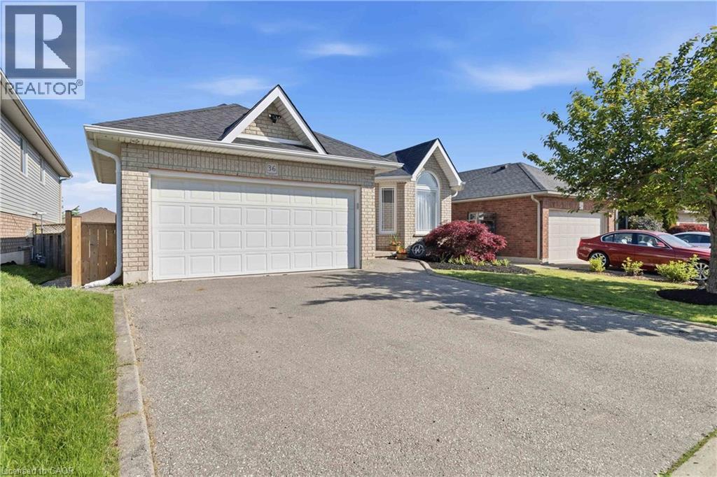 4-bedroom home for sale at 36 GARNER'S Lane, Brantford ON · photo 3 of 51
