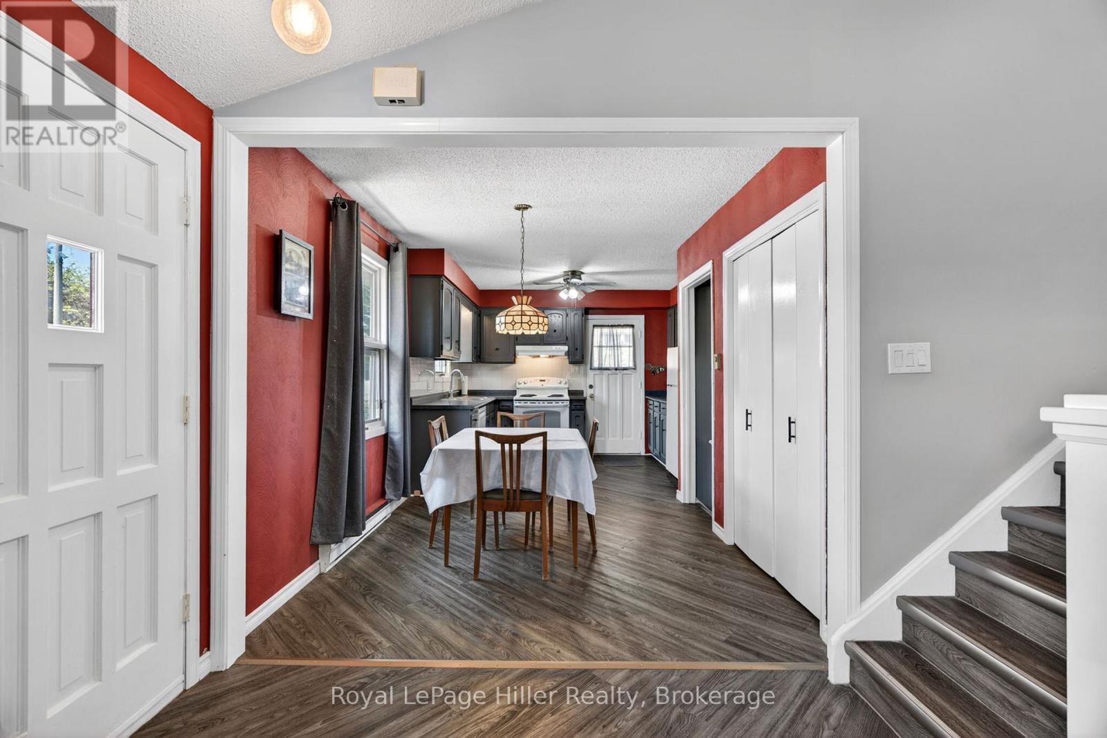 27 GREENWOOD DRIVE - 11