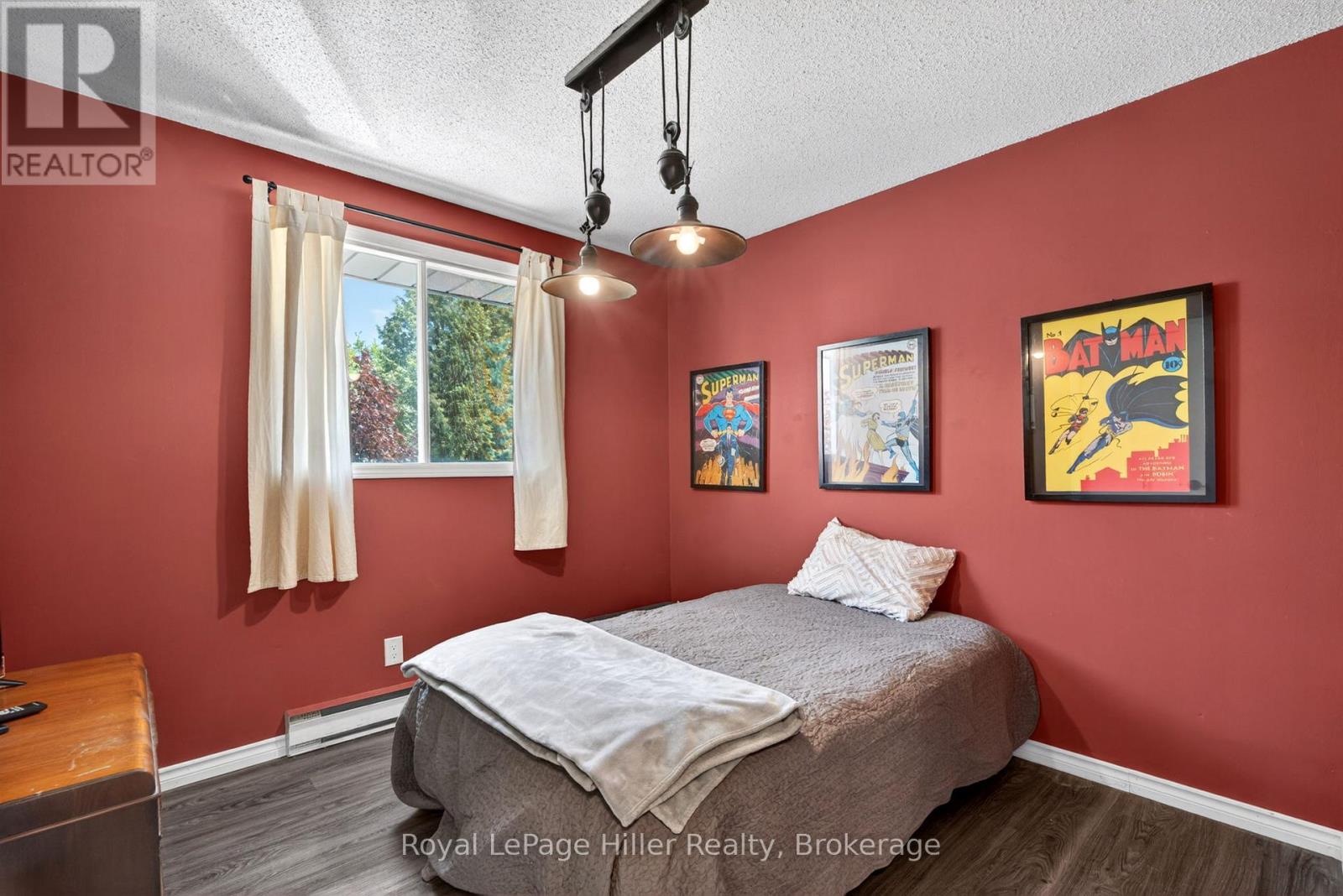 27 GREENWOOD DRIVE - 19