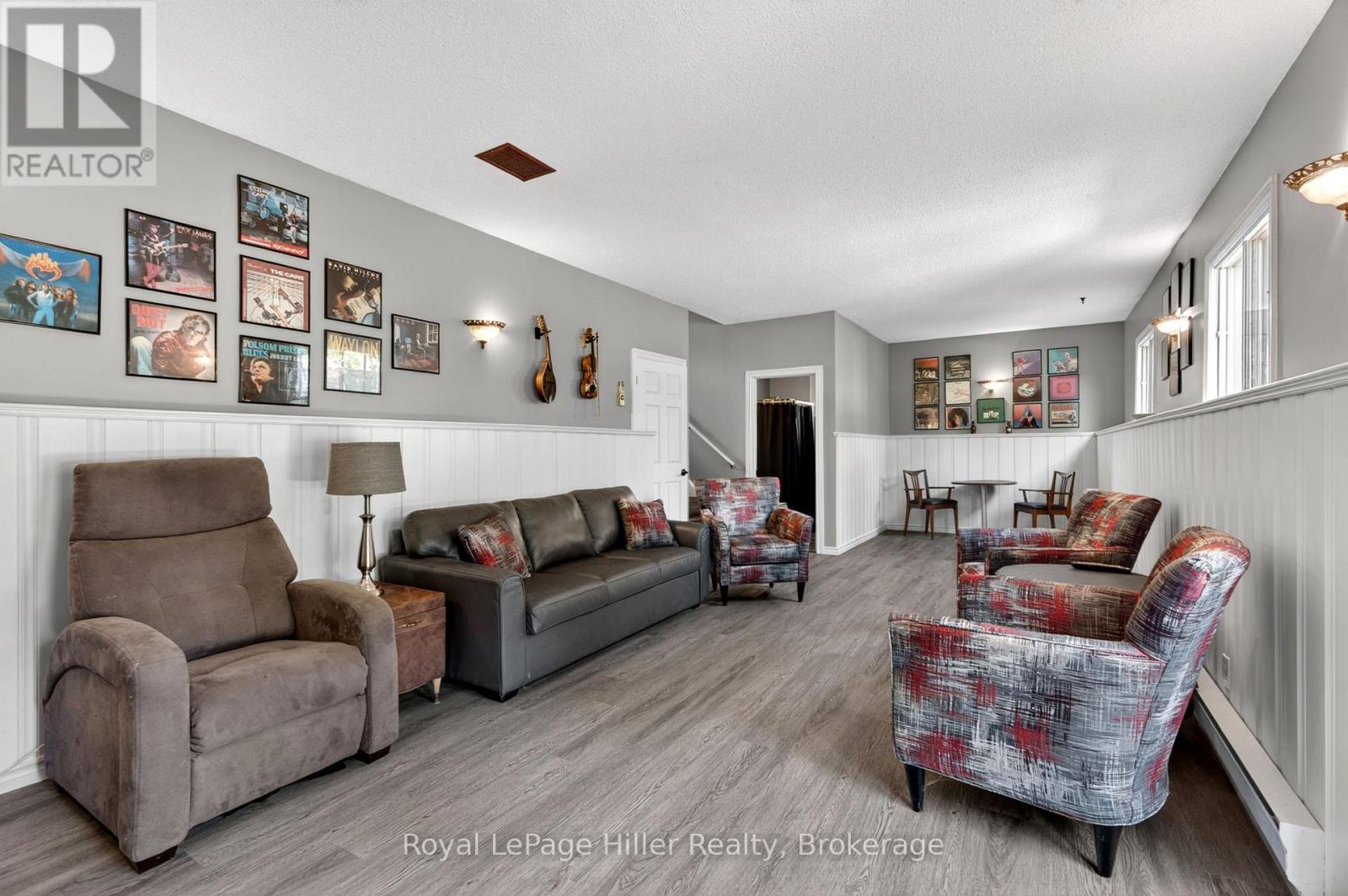 27 GREENWOOD DRIVE - 27