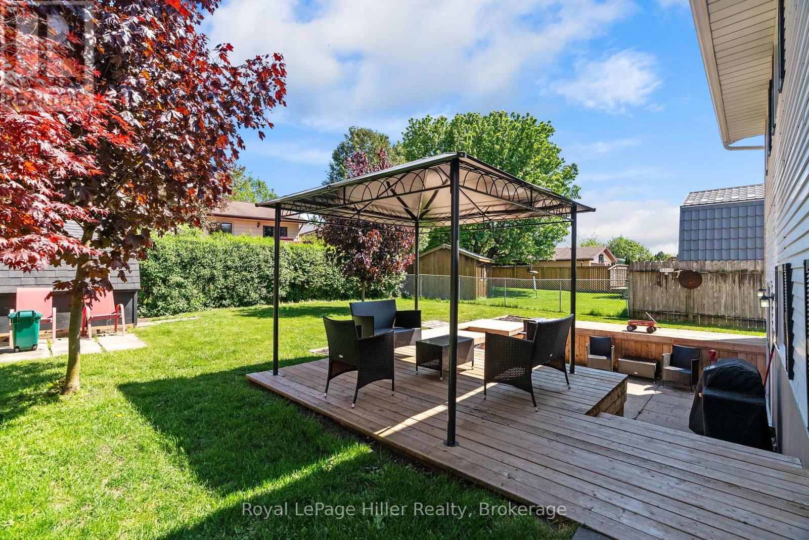 27 GREENWOOD DRIVE - 36
