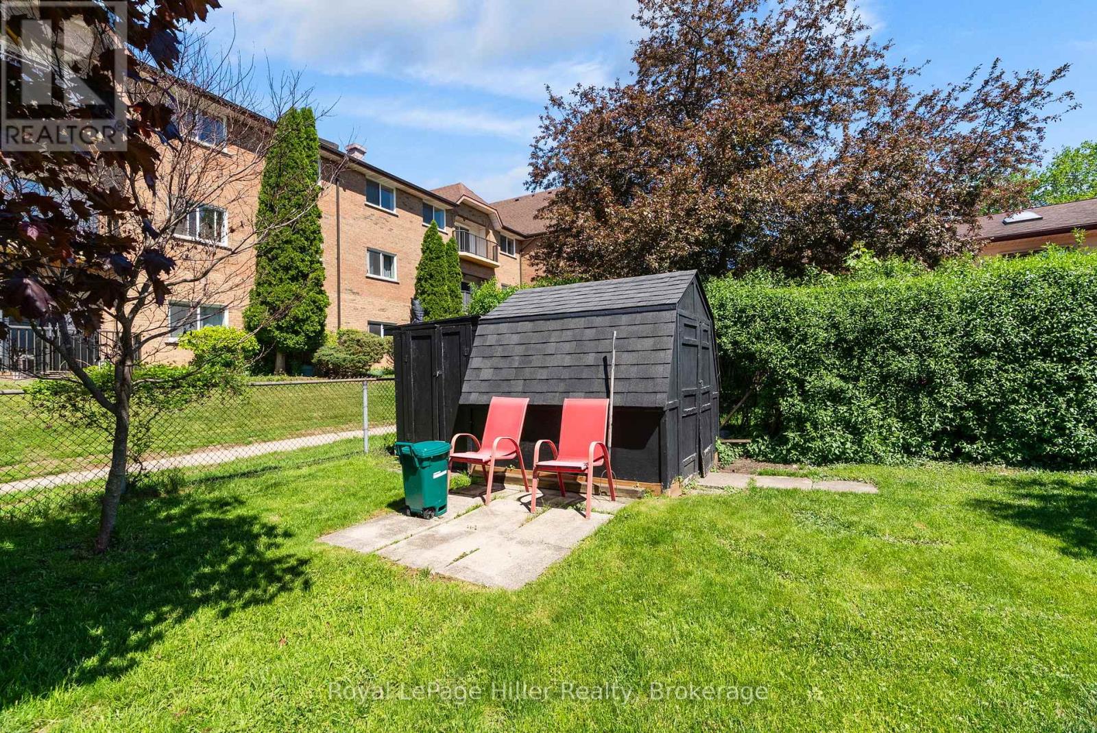 27 GREENWOOD DRIVE - 37