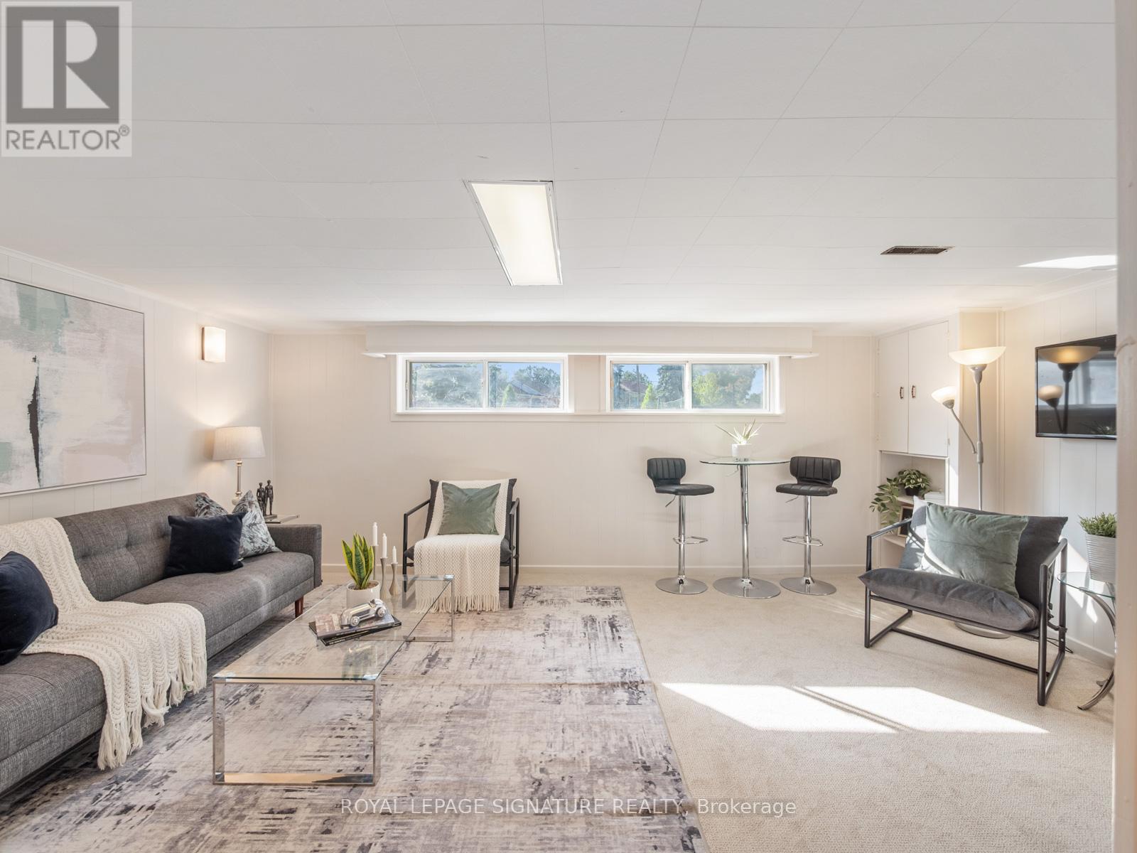 27 DALECLIFF CRESCENT - 22