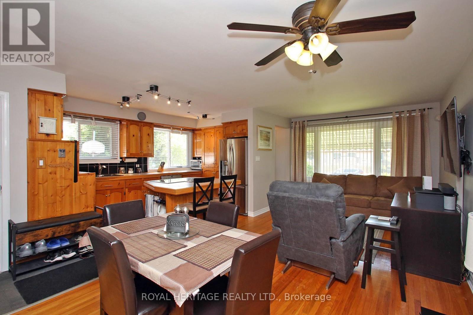 27 MEDWAY CRESCENT - 10
