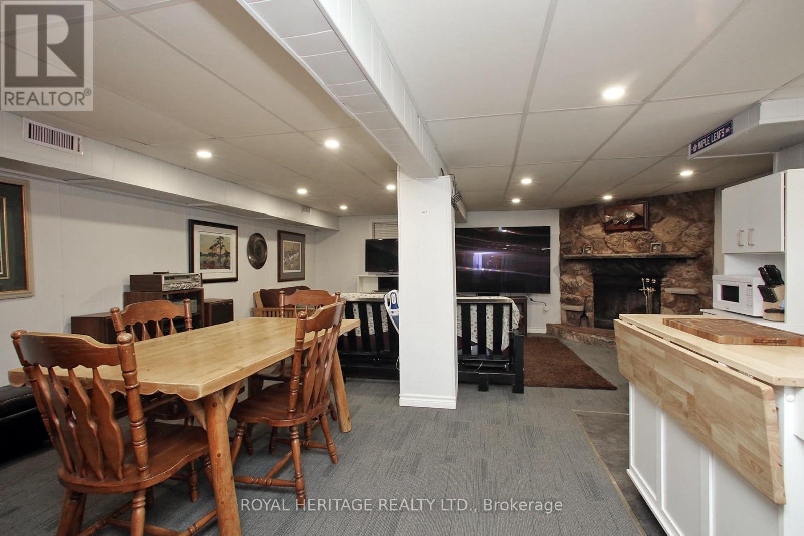 27 MEDWAY CRESCENT - 23