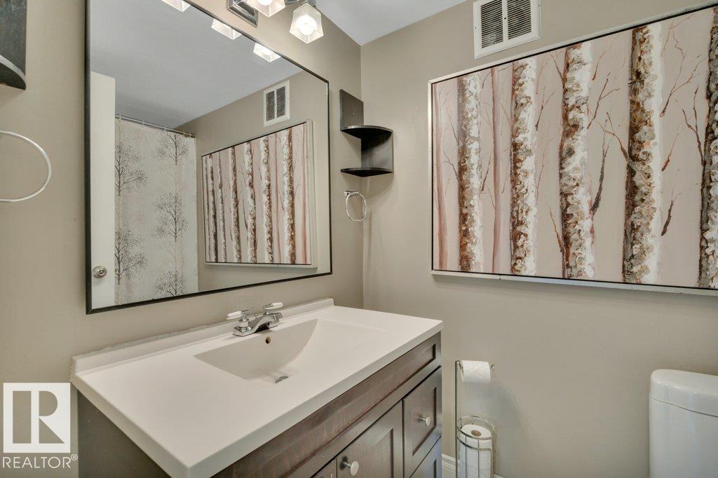 #304 10320 113 ST NW - 24