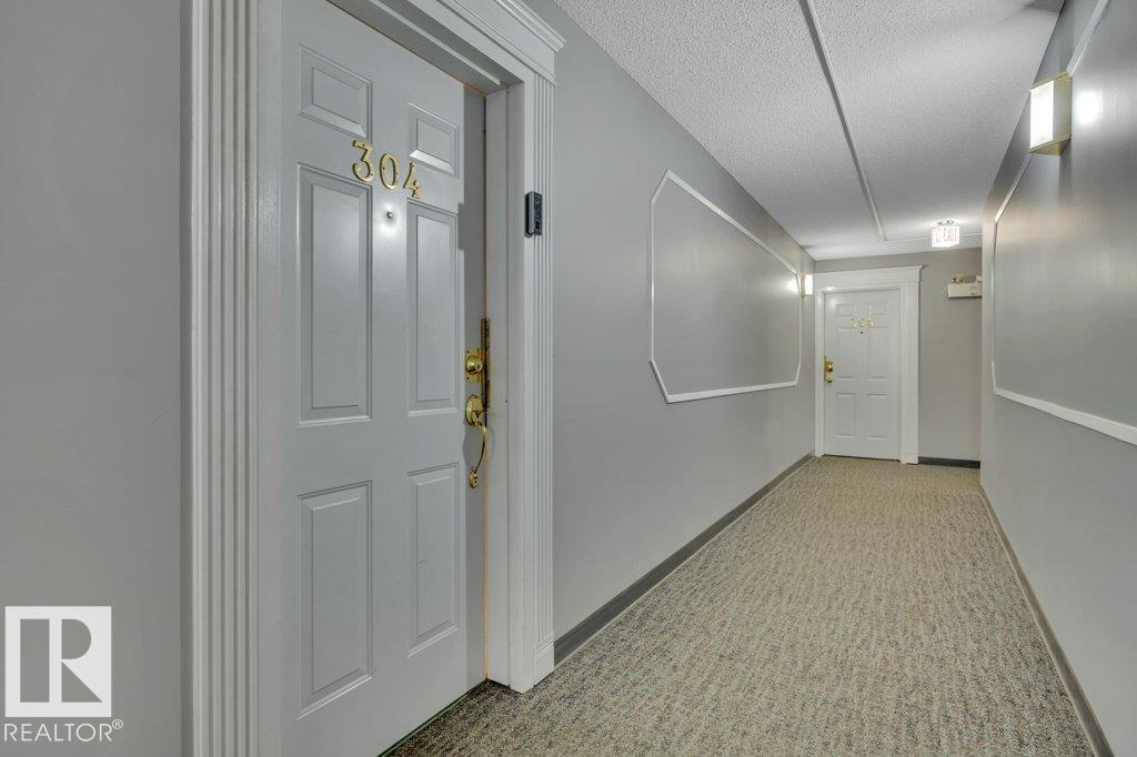 #304 10320 113 ST NW - 5