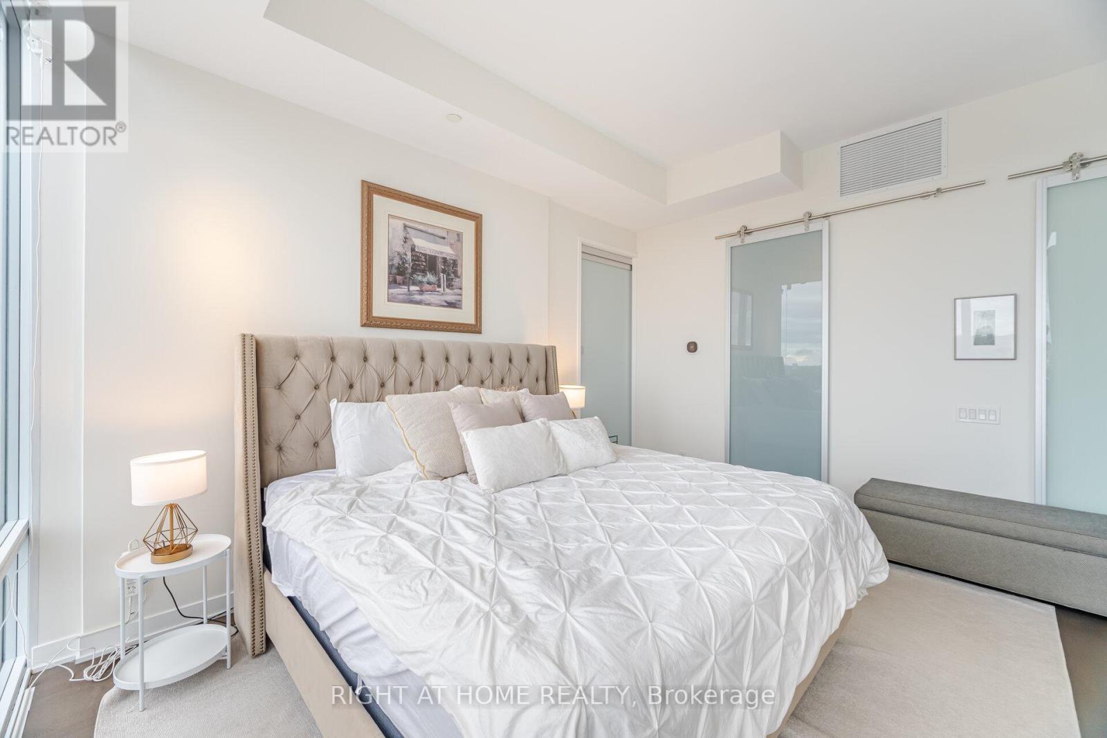 #3005 88 PARK LAWN ROAD - 17