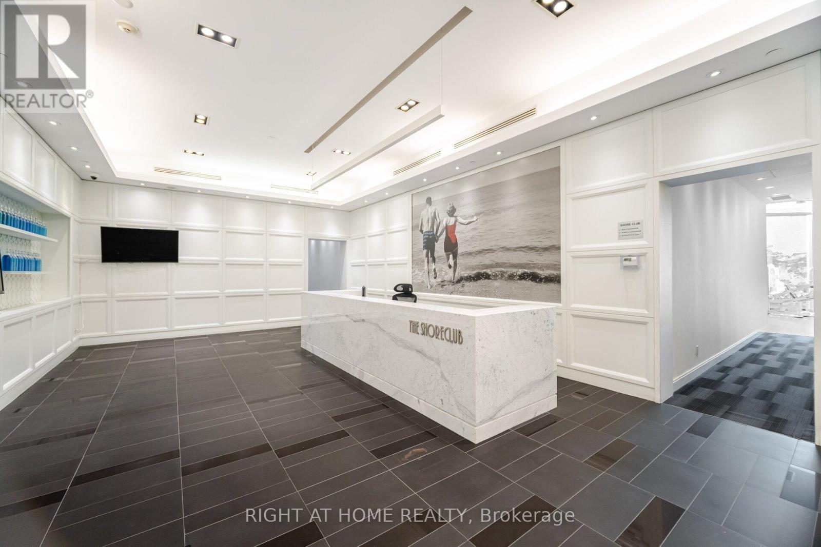 #3005 88 PARK LAWN ROAD - 36