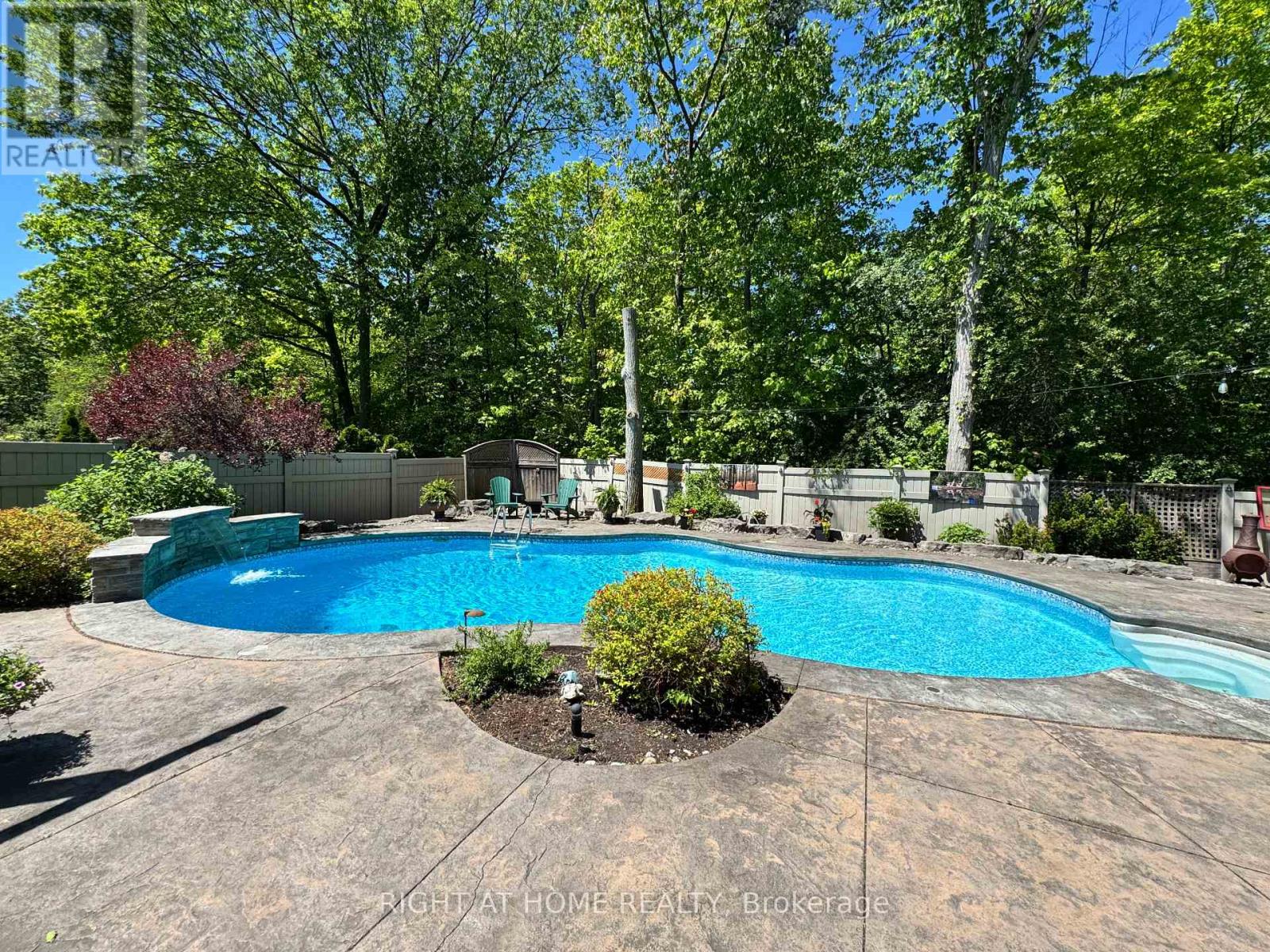 2134 GRENVILLE DRIVE - 43
