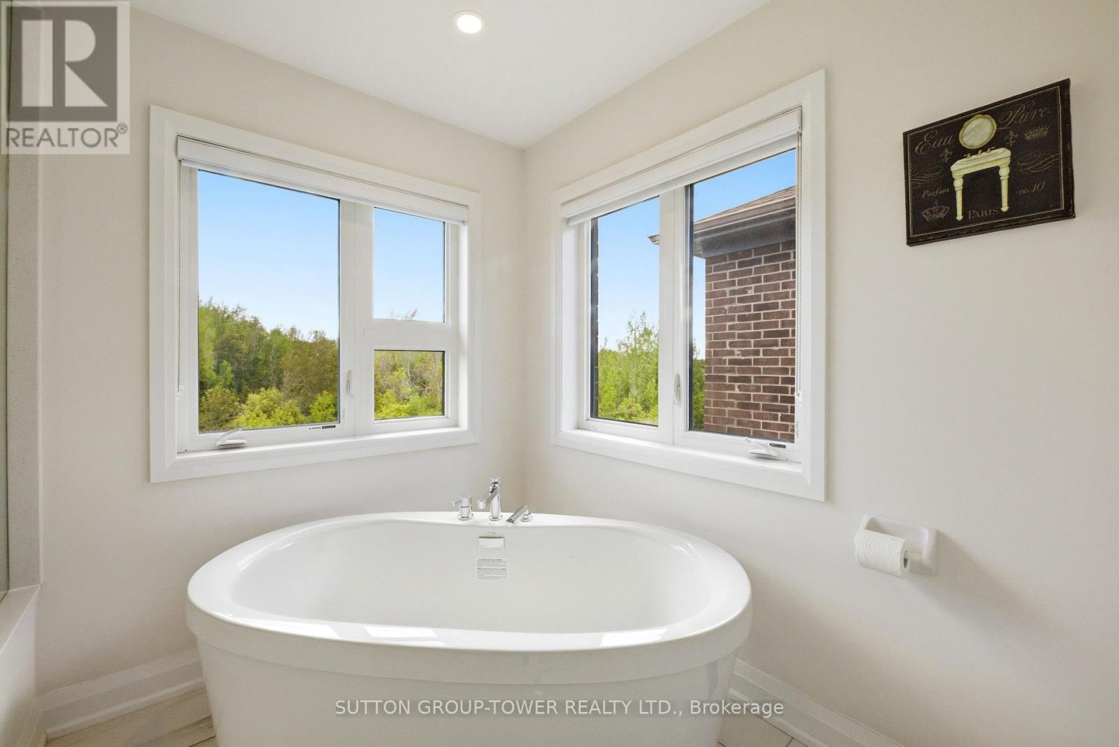 194 FERRAGINE CRESCENT - Image 37