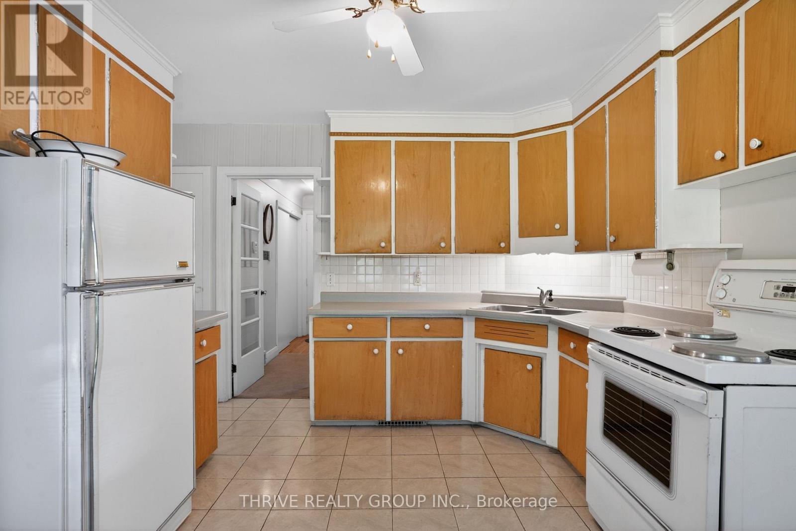 693 KIPPS LANE - 12