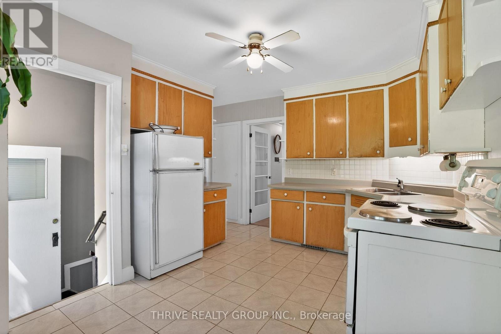 693 KIPPS LANE - 13