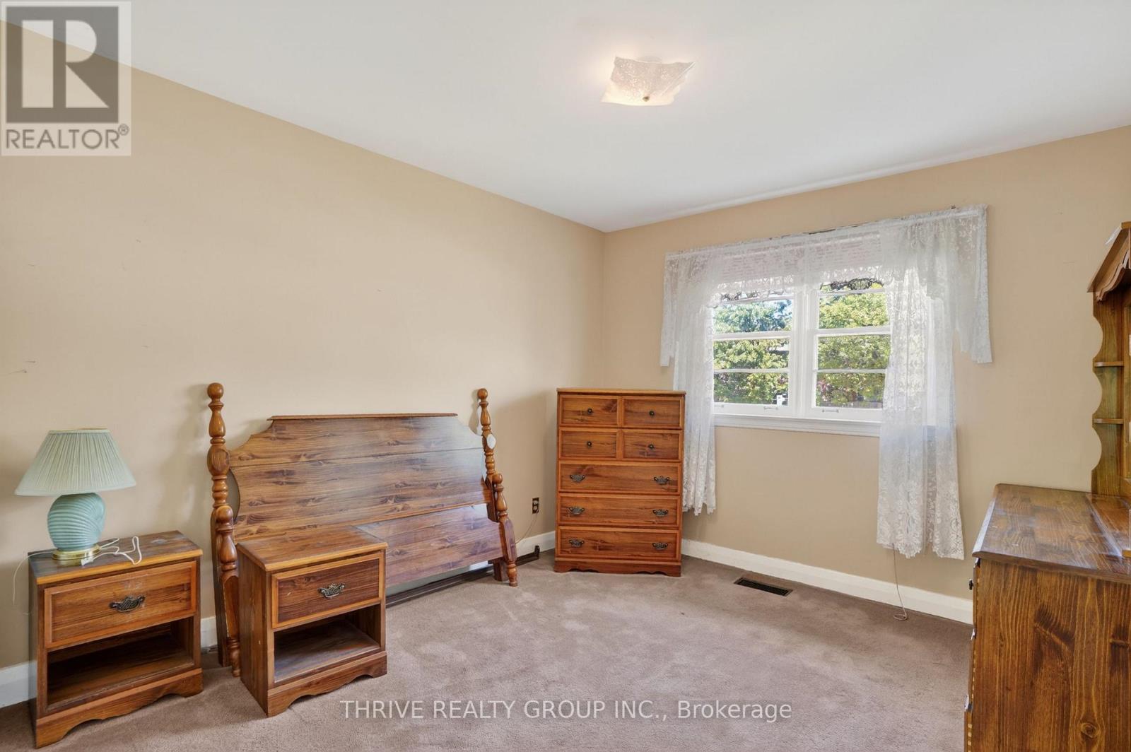 693 KIPPS LANE - 14