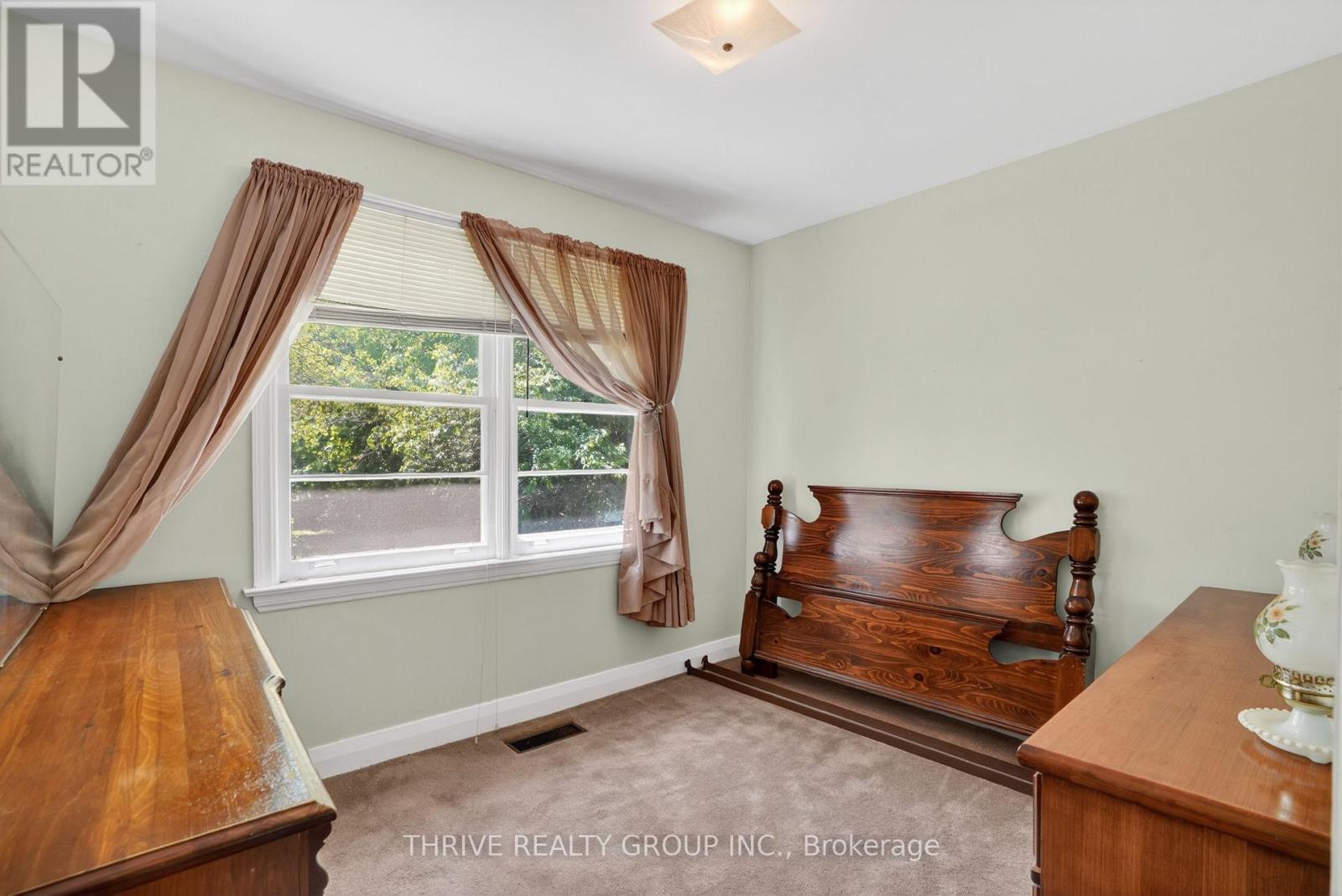 693 KIPPS LANE - 17