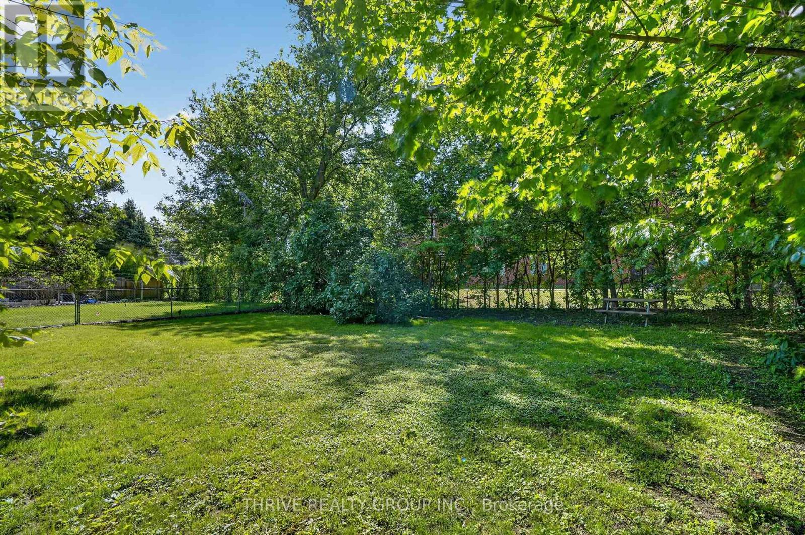 693 KIPPS LANE - 35