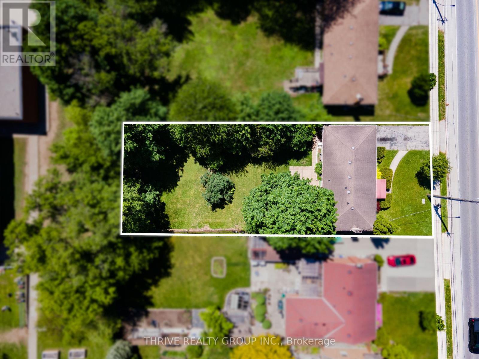693 KIPPS LANE - 38