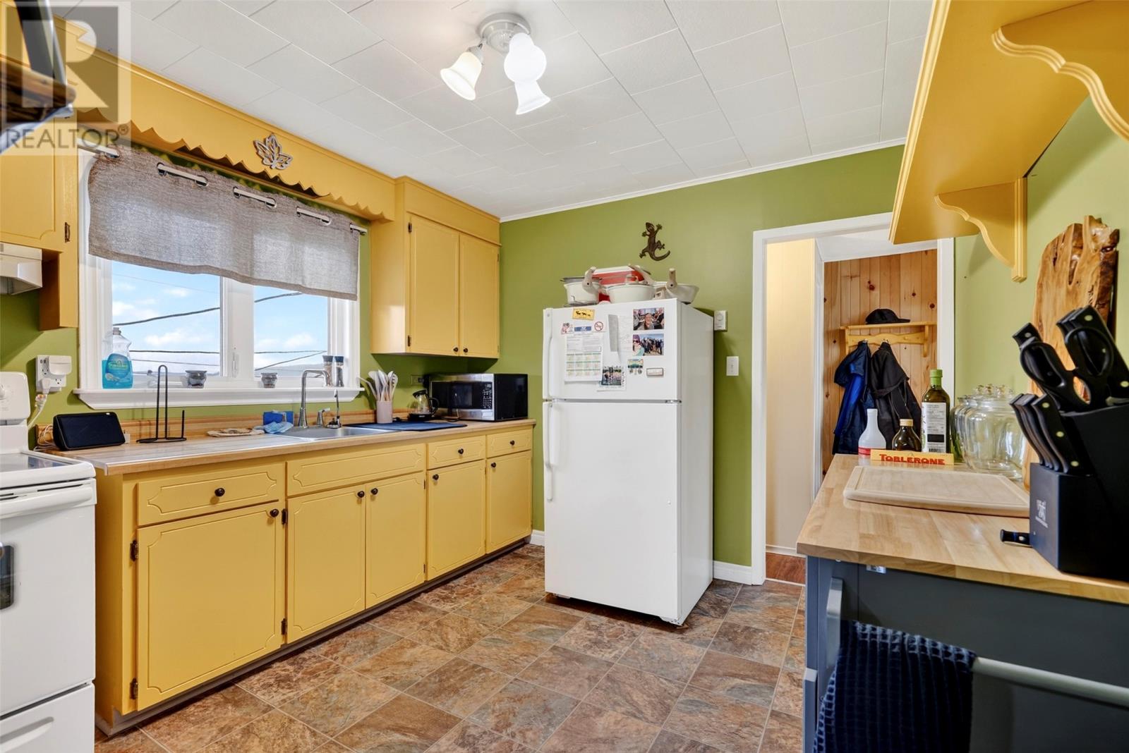 1288 Main Road - 16