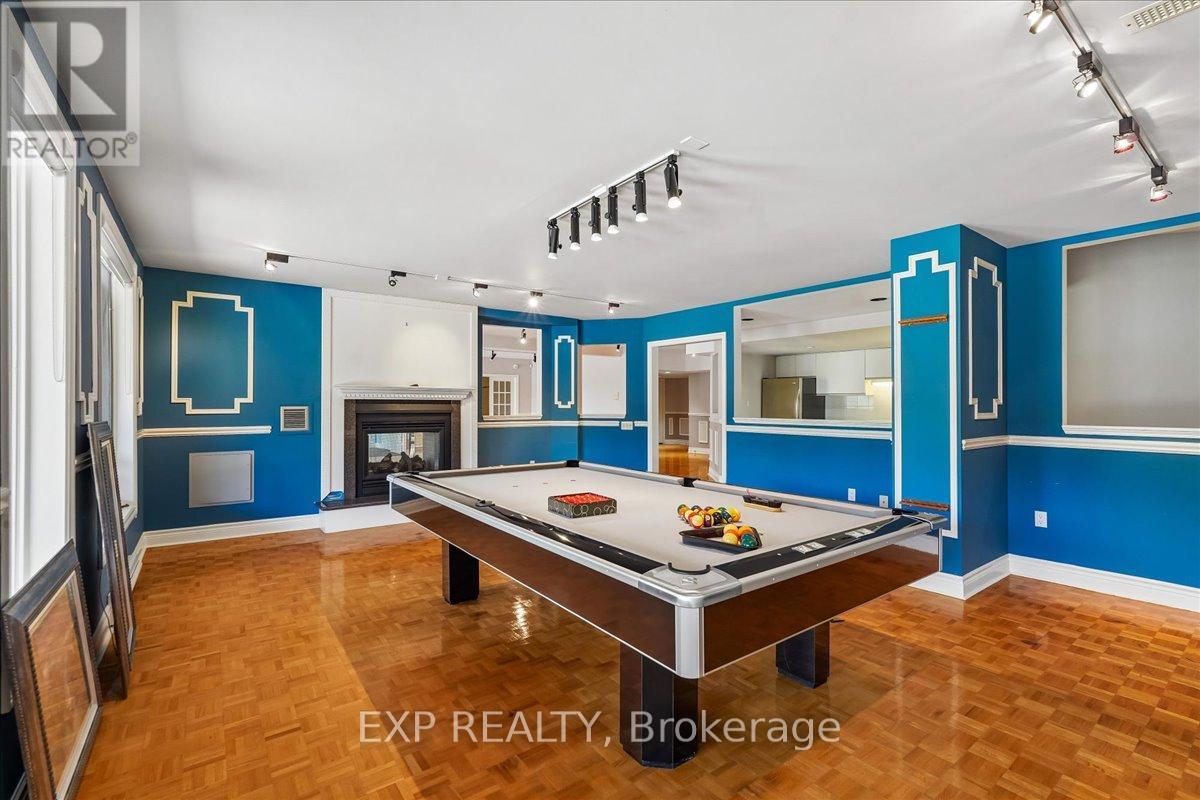 332 BURNS BOULEVARD - 36