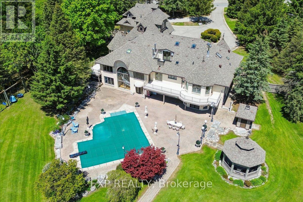 332 BURNS BOULEVARD - 44