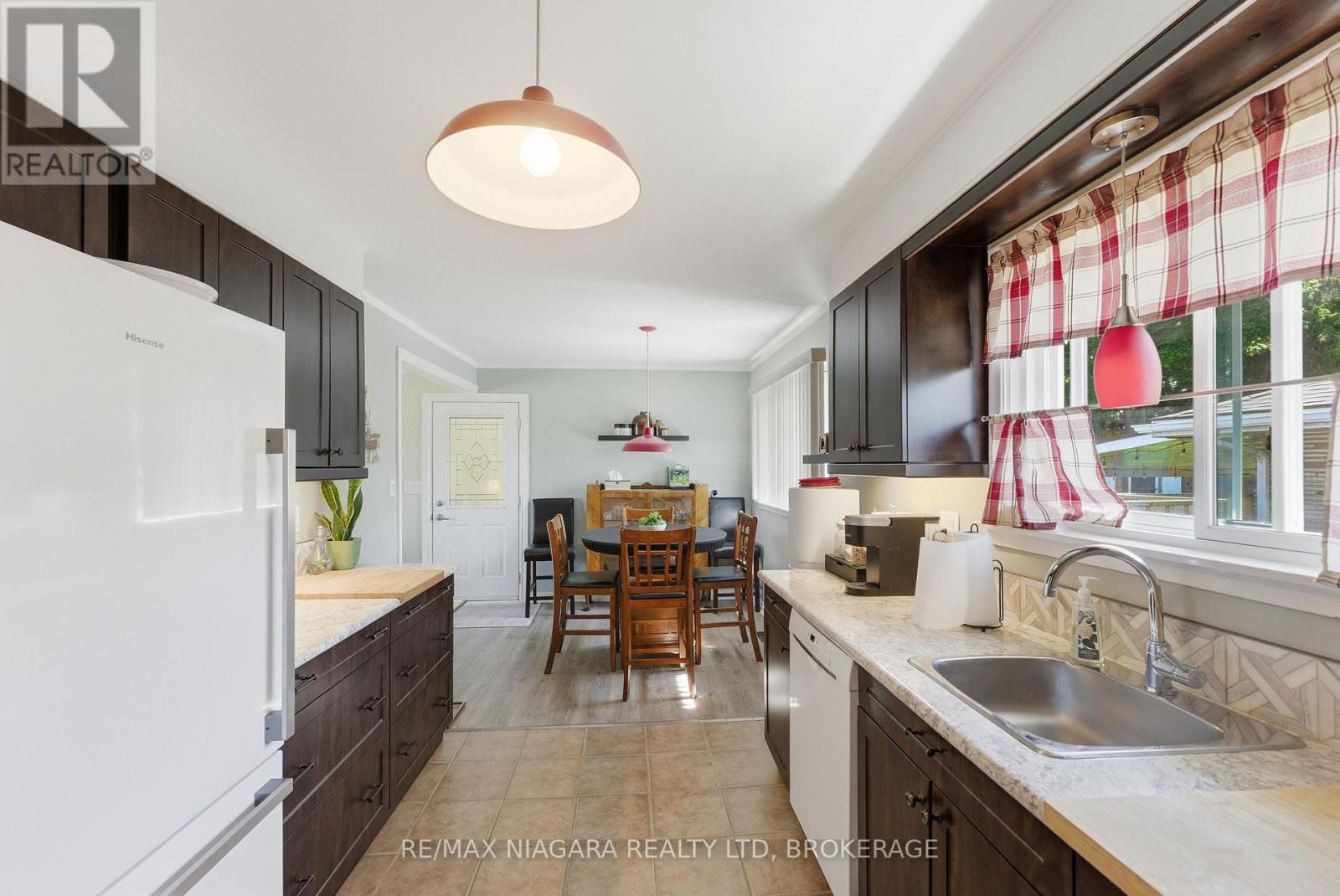 3169 FRANCES AVENUE - 11