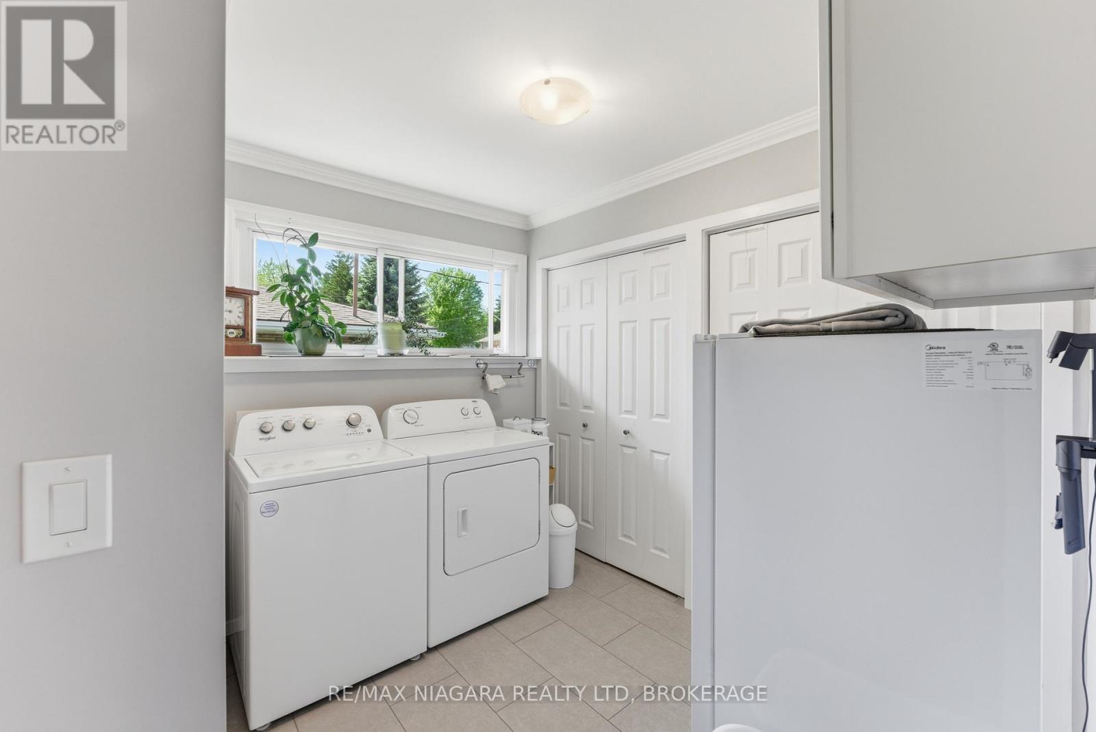 3169 FRANCES AVENUE - 18