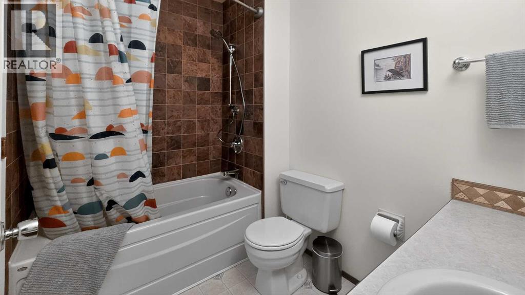 77 Iroquois Crescent W - 17