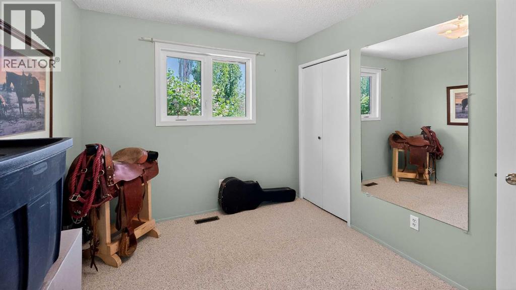 77 Iroquois Crescent W - 20