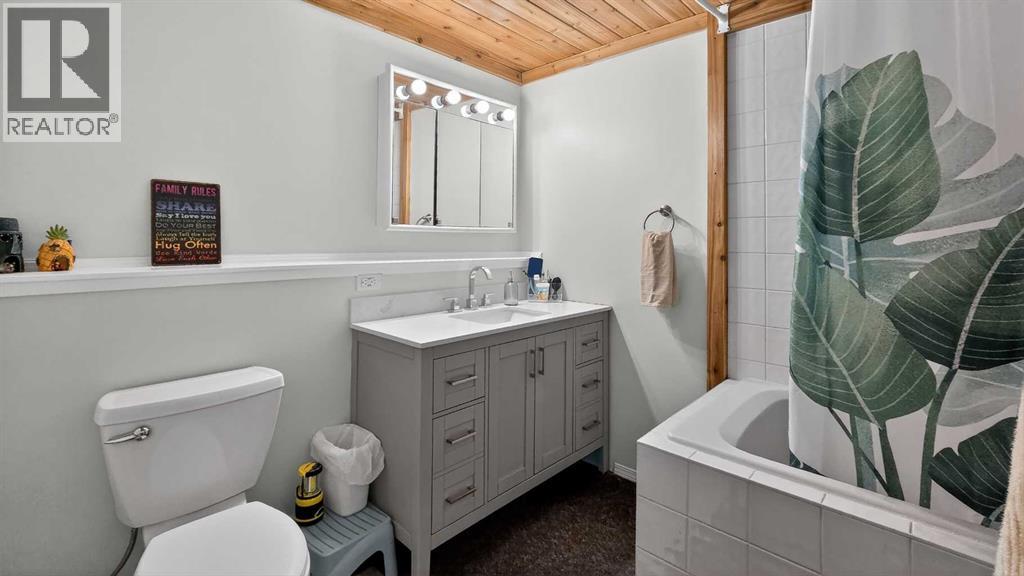 77 Iroquois Crescent W - 33