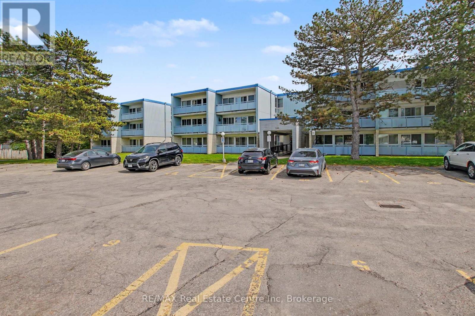 #412 105 CONROY CRESCENT - Image 13