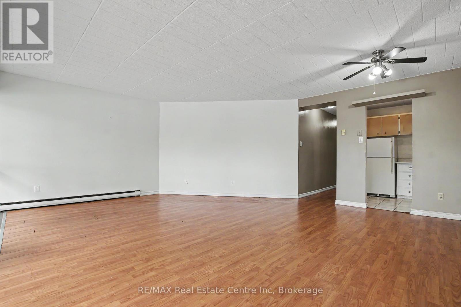 #412 105 CONROY CRESCENT - Image 5