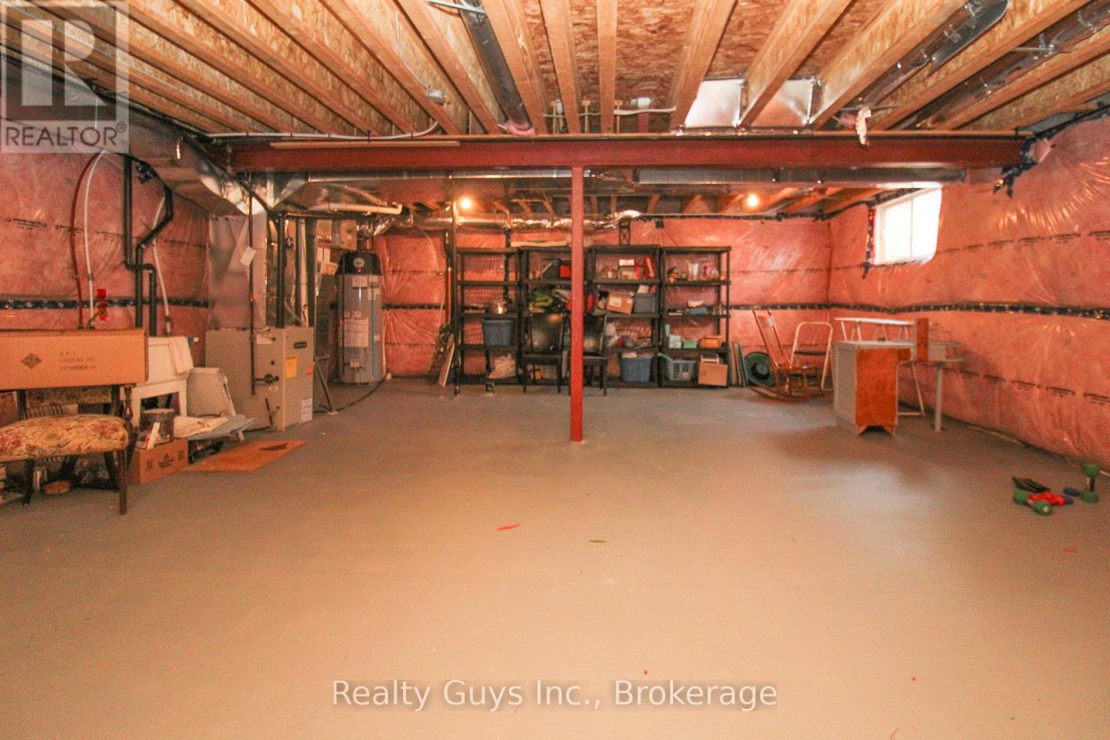570 GRANGE WAY - 48