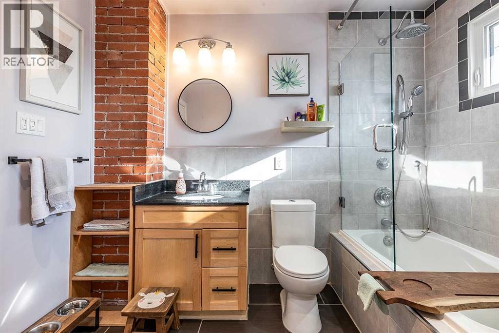 683 7 Street SW - 14