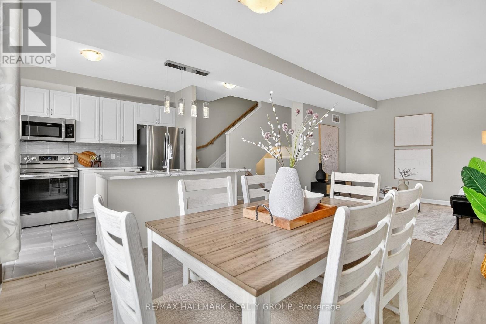 58 TEELIN CIRCLE - 11