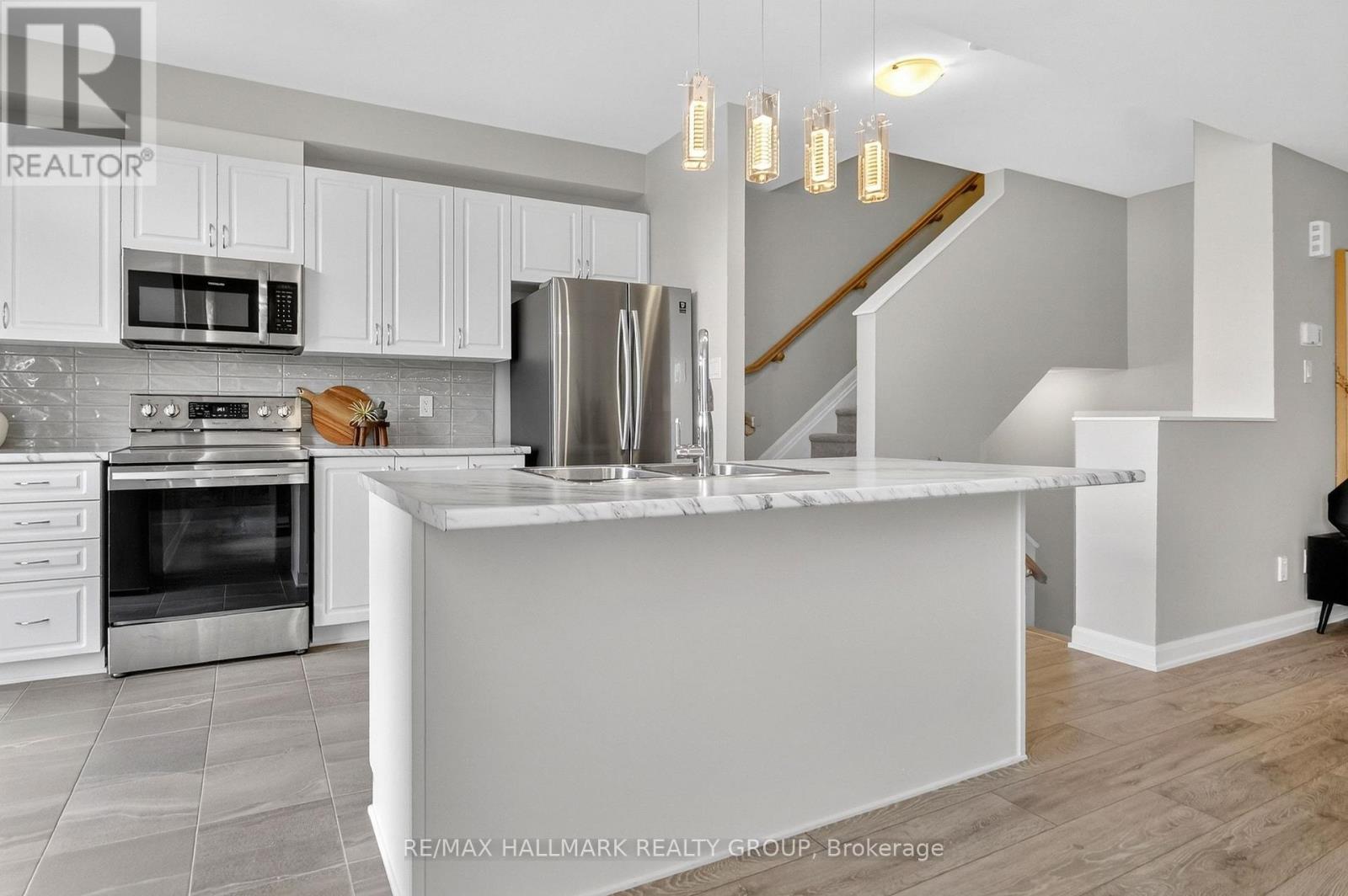 58 TEELIN CIRCLE - 21