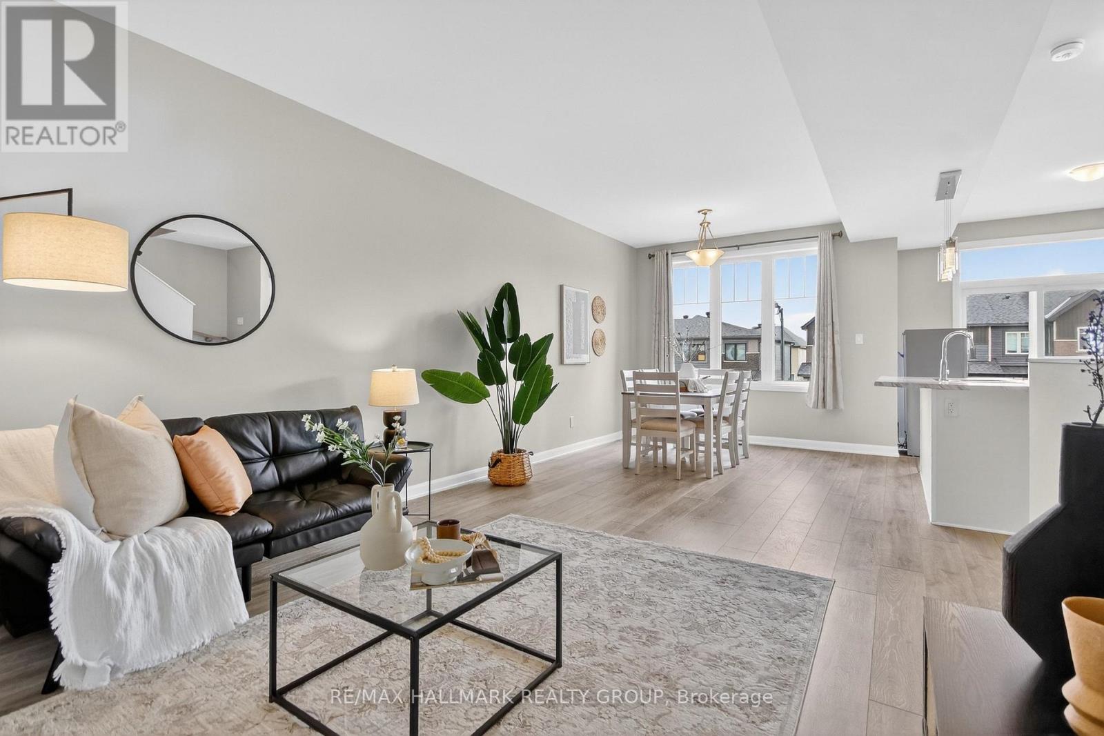 58 TEELIN CIRCLE - 26