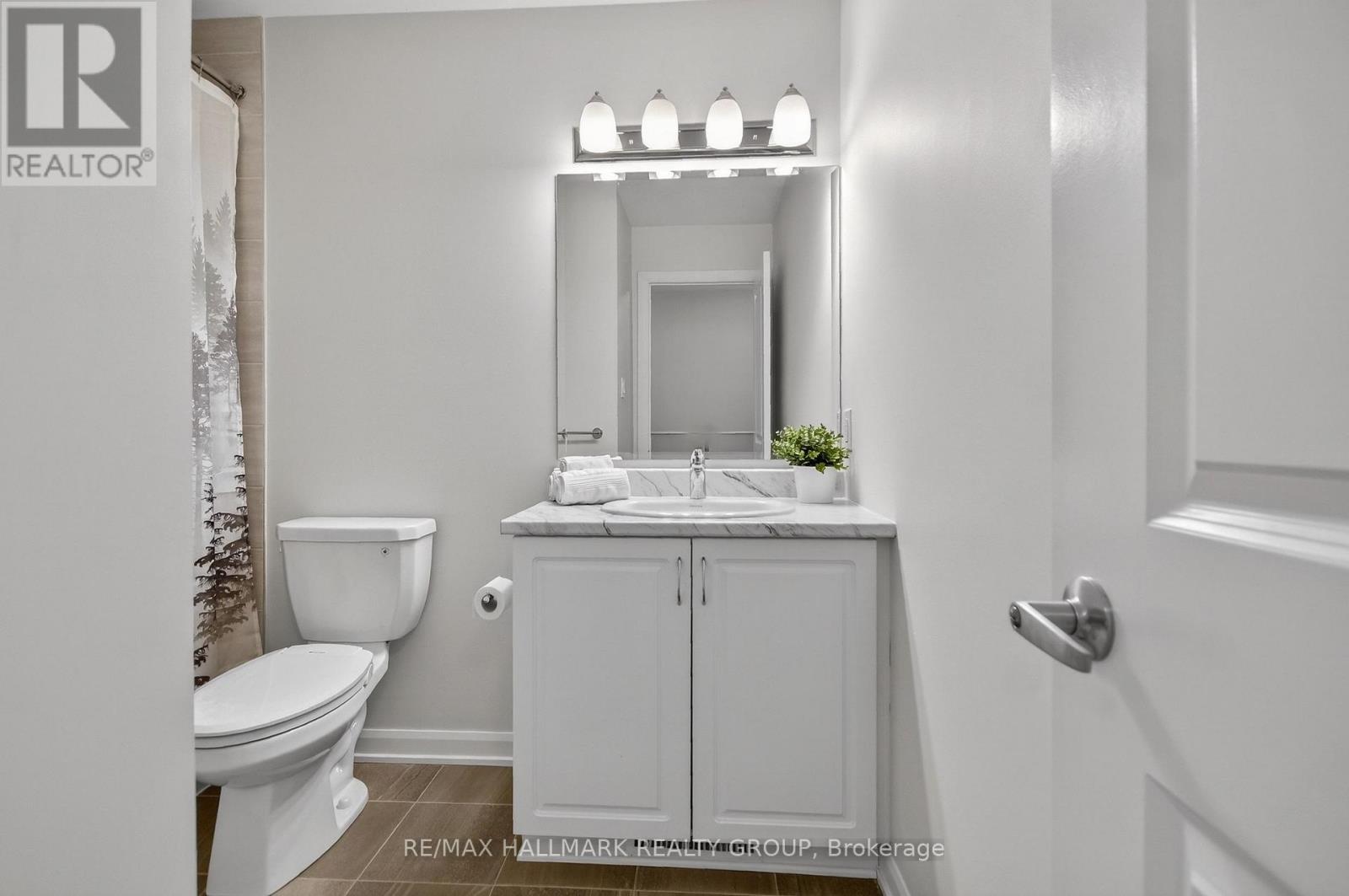58 TEELIN CIRCLE - 29