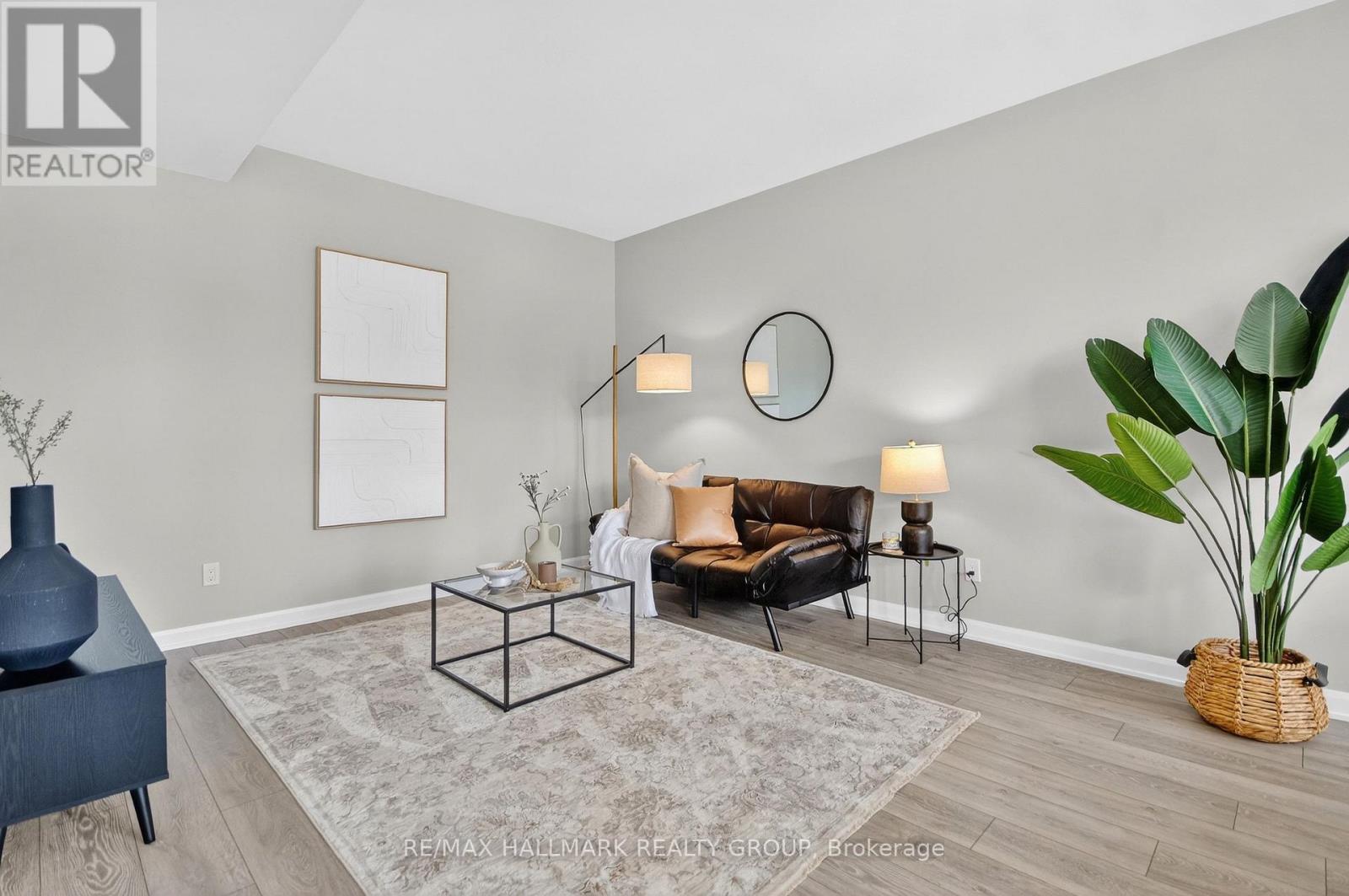 58 TEELIN CIRCLE - 7