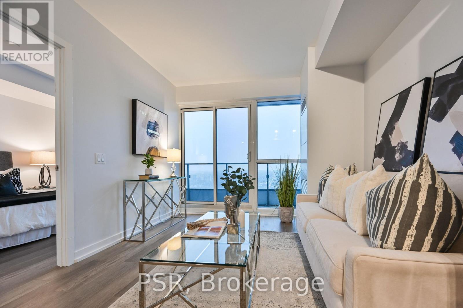 #4409 395 BLOOR STREET E - 7