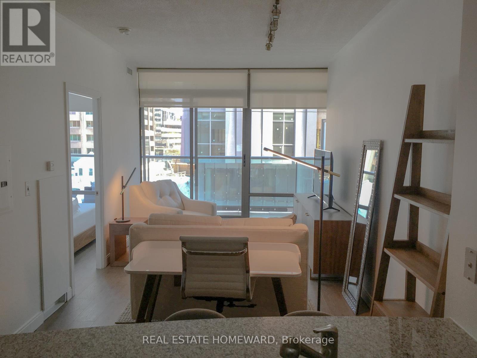 #603 18 YORKVILLE AVENUE - 1