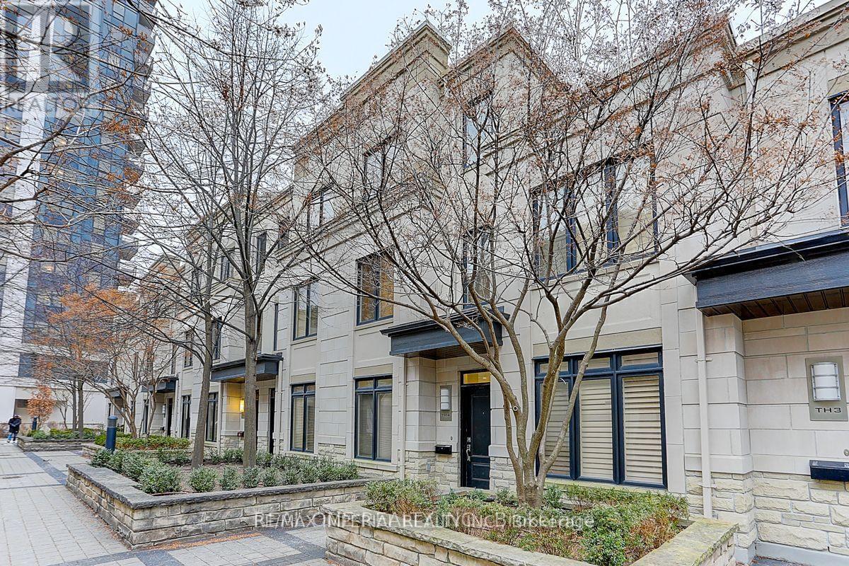Listing photo of TH8 - 5 OAKBURN CRESCENT