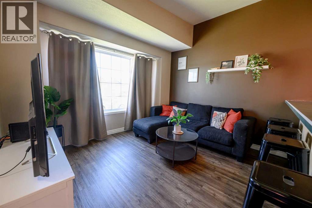 9249 94 Avenue - photo 4