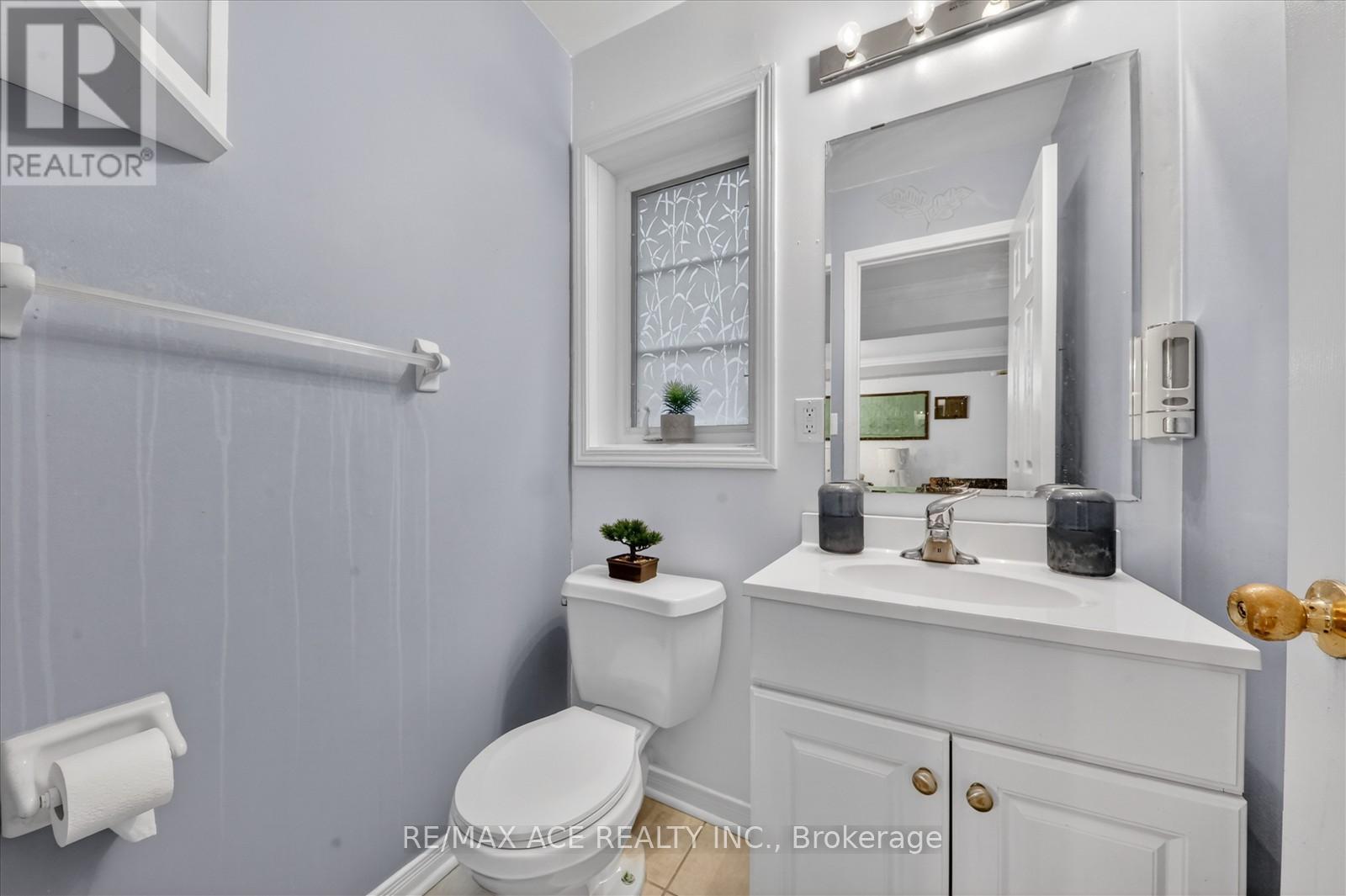 24 CULLCASTLE STREET - 22