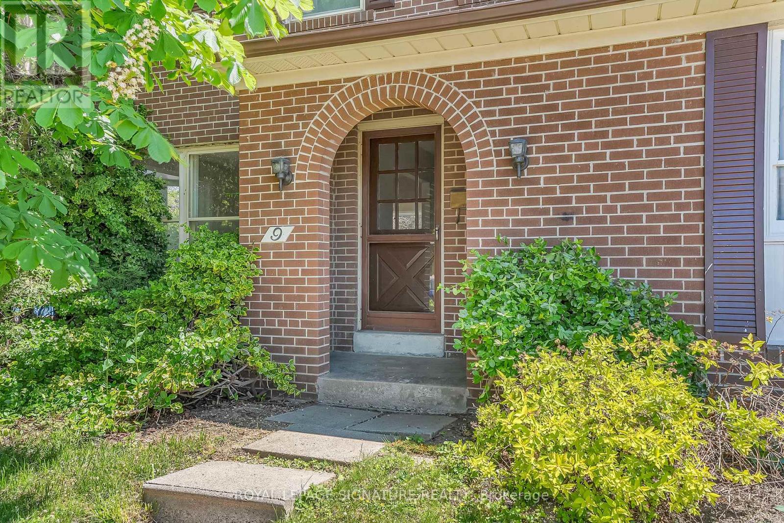 9 MOLLARD ROAD - 2